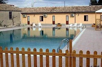 L'agave Aparthotel Cropani